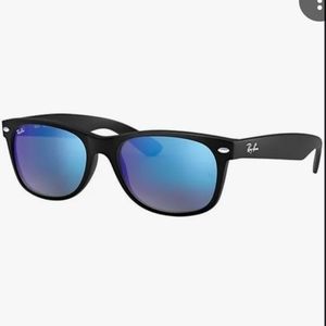 Ray Bans with cinch case!